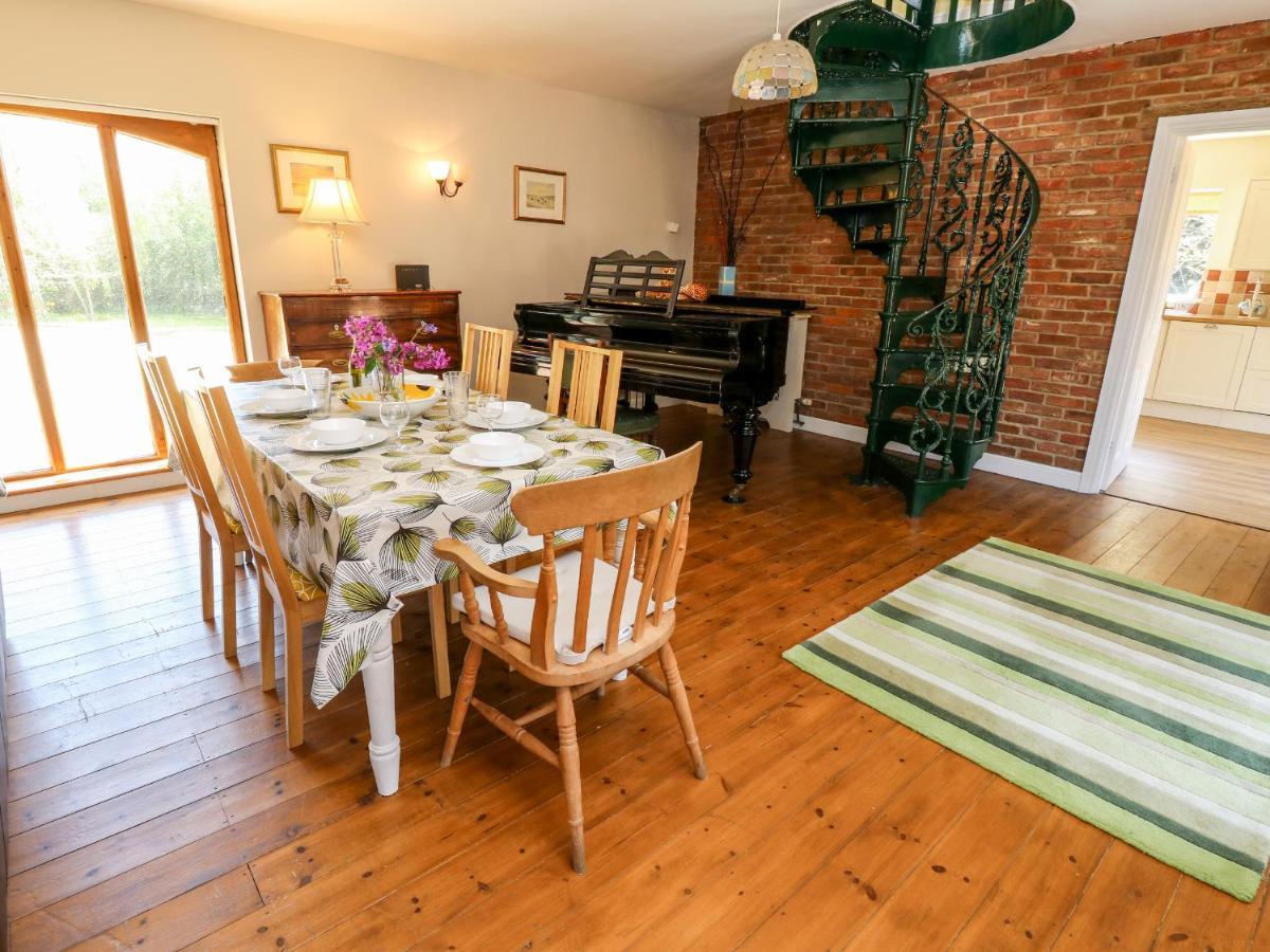 Villa The Coach House Ryde  Esterno foto