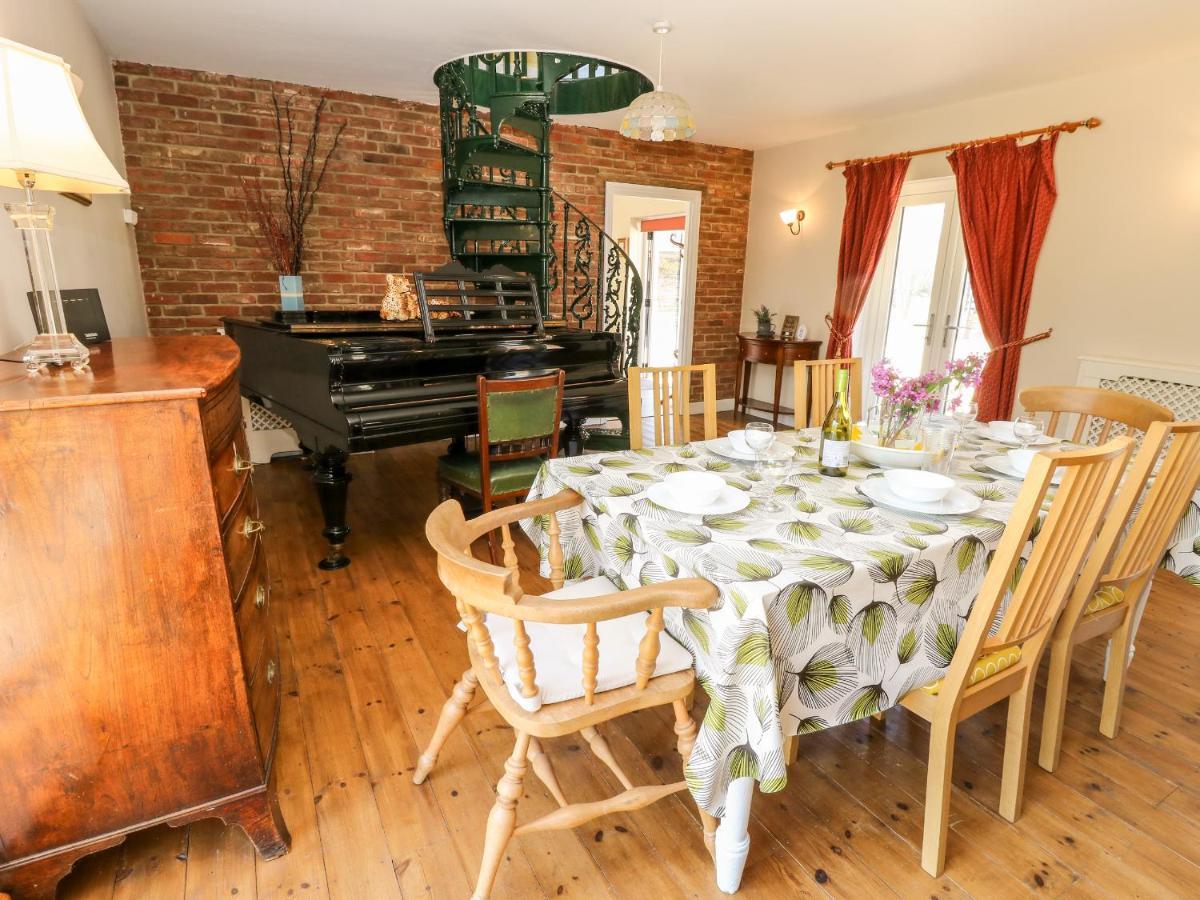Villa The Coach House Ryde  Esterno foto